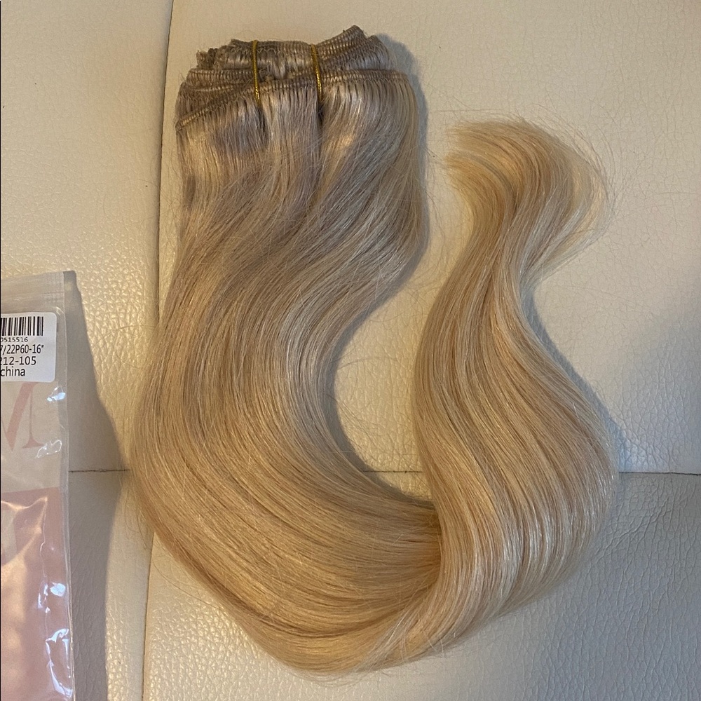 💯 human hair Maxita 16” Ash Blonde Straight Hair Extensions and Eyelash Set